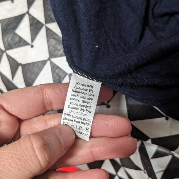 Pomegranate Moon Elegant Navy Sleeveless Wrap Cardigan Sz O/S - Picture 4 of 8